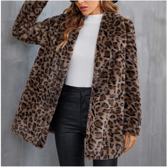 Cozy Leopard Print Vegan Fur Open Front Oversized Jacket - Picture 4 of 5